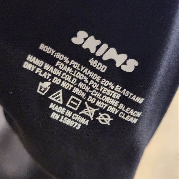 Skims Fits Everybody Underwire Bra Onyx black 46dd nwt - Picture 4 of 5